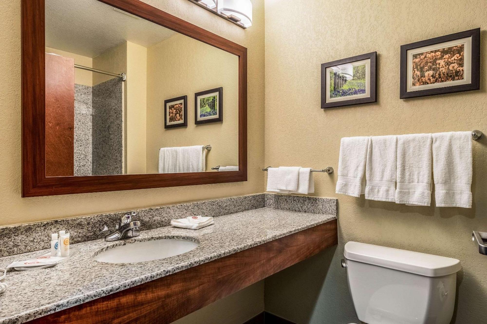 Comfort Suites Near Texas State University San Marcos Luaran gambar